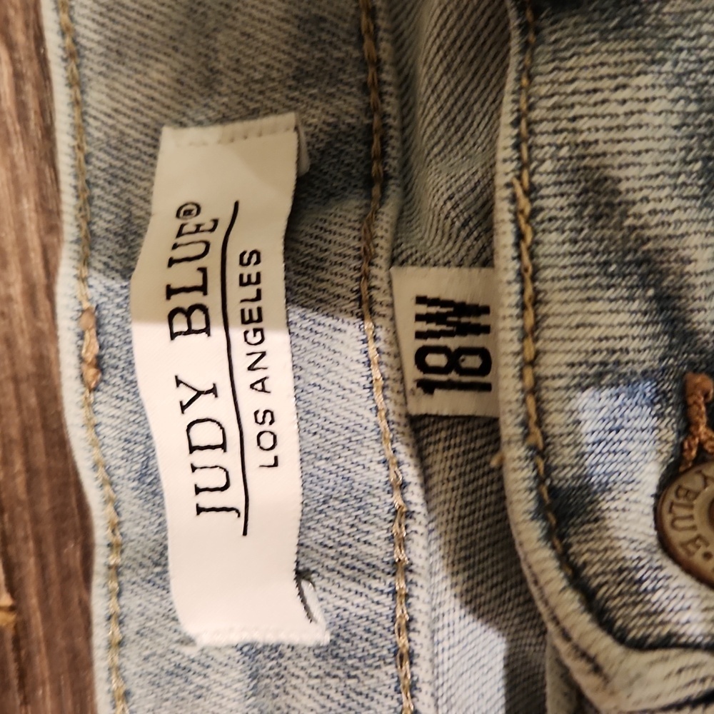 ❤️ JUDY BLUE HIGH RISE TUMMY CONTROL DISTRESSED SKINNY JEANS, 18W (34 WOMAN) - Picture 7 of 10